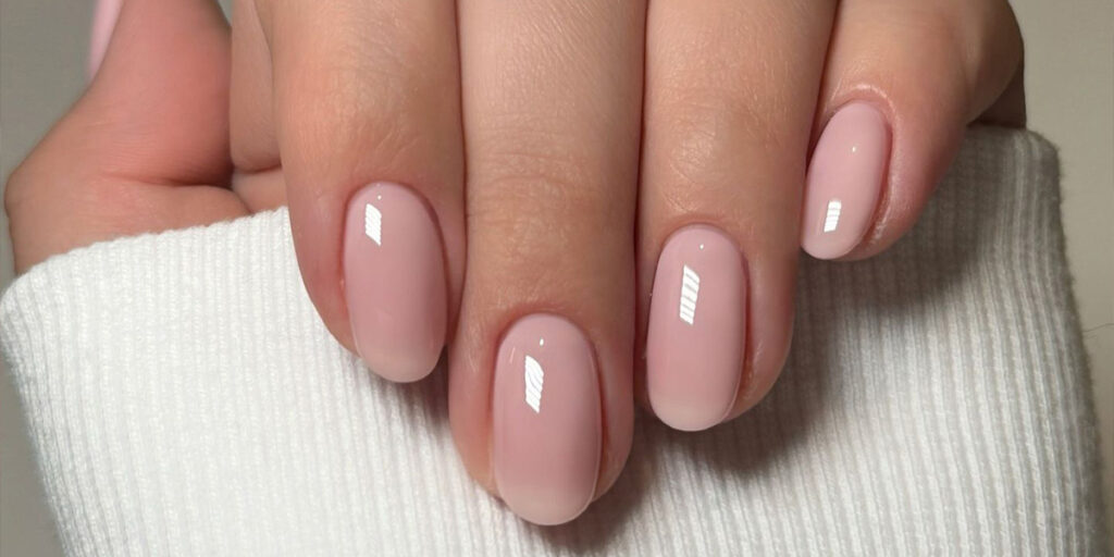 ۱۲ رنگ لاکی که با هر رنگ لباسی ست می‌شوند؛ اینبار این رنگ‌ها را بزنید