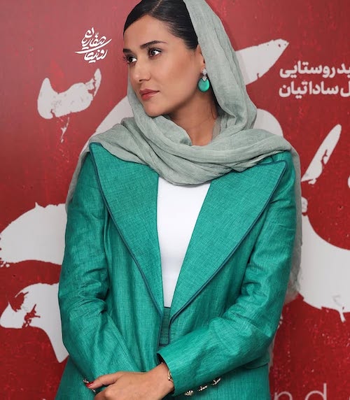 کت و شلوار سبز پریناز ایزدیار