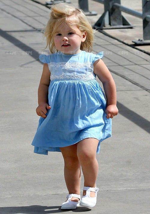 آبی نوزادی در استایل‌های زنان سلطنتی