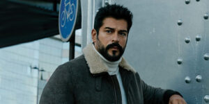 بازیگر ترکی که با سبیل‌هایش شناخته میشد بعد از مدت‌ها بدون سبیل دیده شد