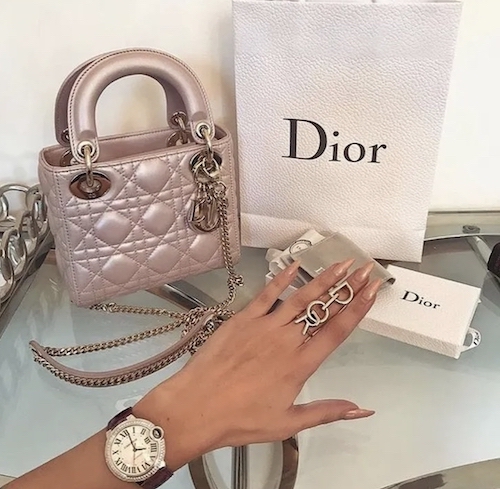 برند هر ماه تولد