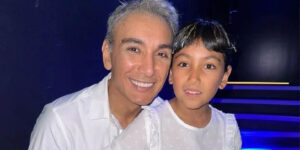 دختر کوچولوی شادمهر با این استایل در کنسرت اخیرش درخشید