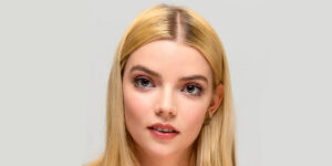 لباس ویژه ماشین‌سواری، زیبایی این بازیگر مشهور هالیوود را چندین برابر کرد