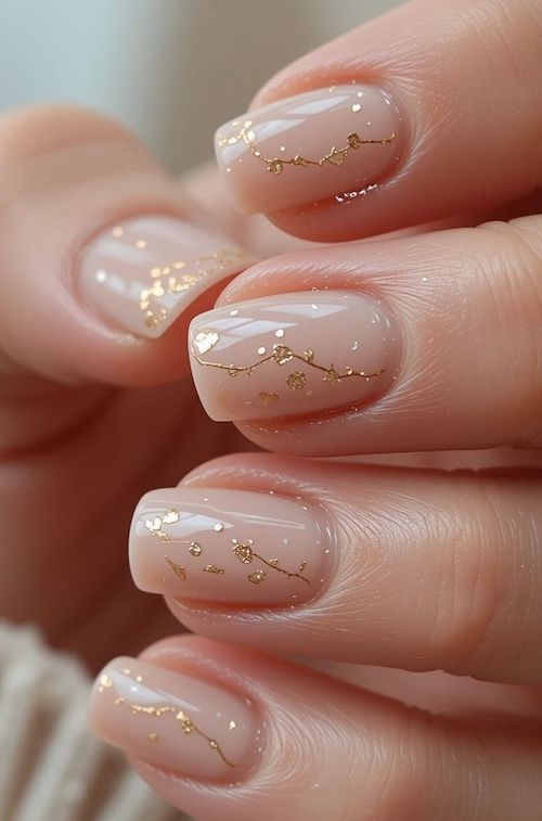 طراحی ناخن اکلیلی