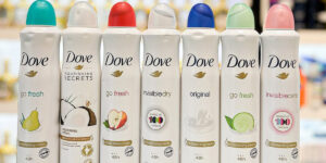 هرکدام از اسپری‌های برند dove چه بویی دارند؟ کدوم رو بخرم؟