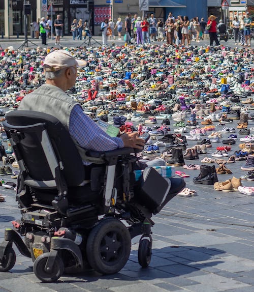 کفش کودکان فلسطینی