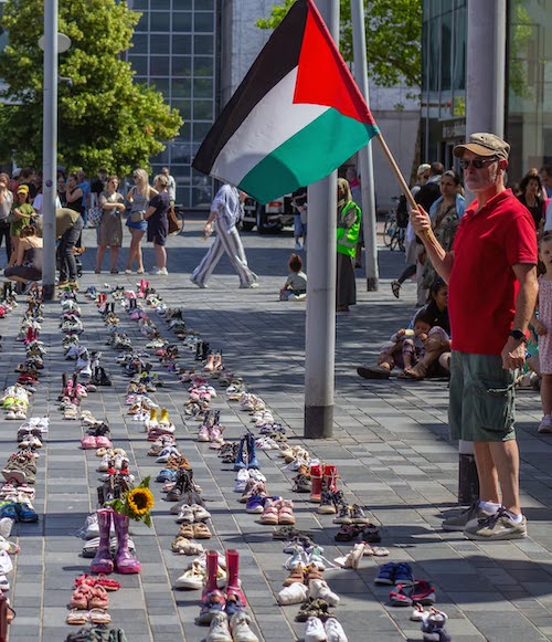 کفش کودکان فلسطینی