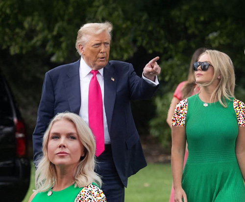 پیراهن سبز کارولین لویت