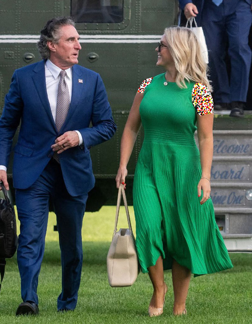 پیراهن سبز کارولین لویت