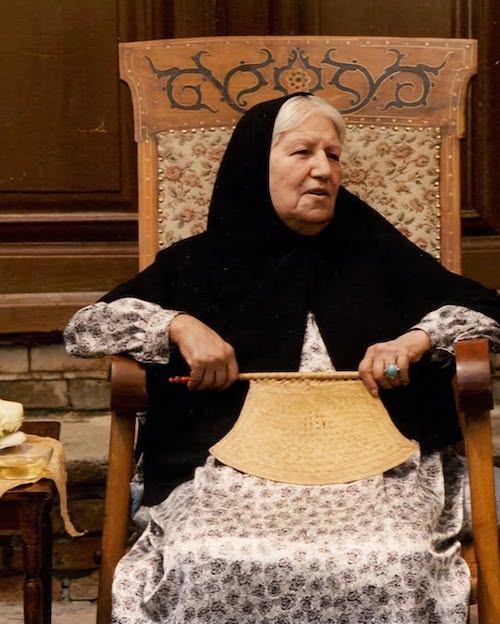 لباس به مثابه روایت در سینمای علی حاتمی