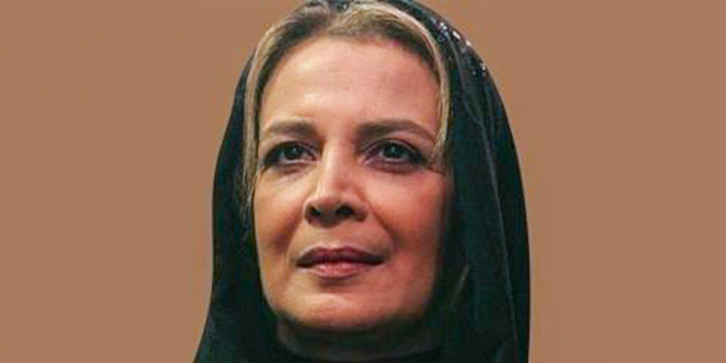 تصویری که بعد از 40 سال از لباس عروس بیتا فرهیِ زیبا منتشر شد