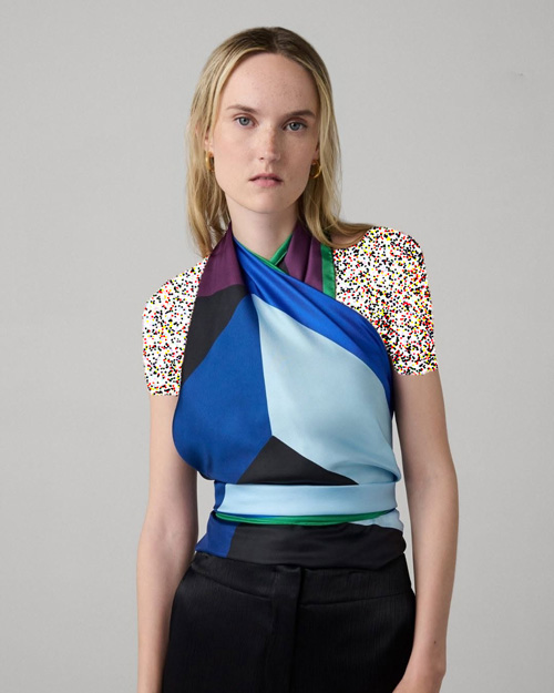 تاپ با روسری