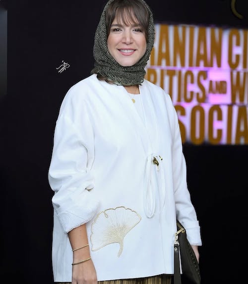 برگ زیبا روی کت ستاره پسیانی