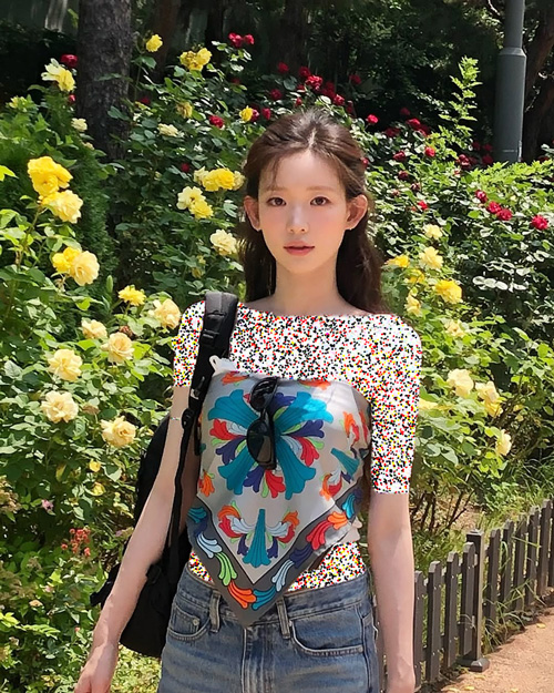 مینی‌اسکارف تاپ‌ها