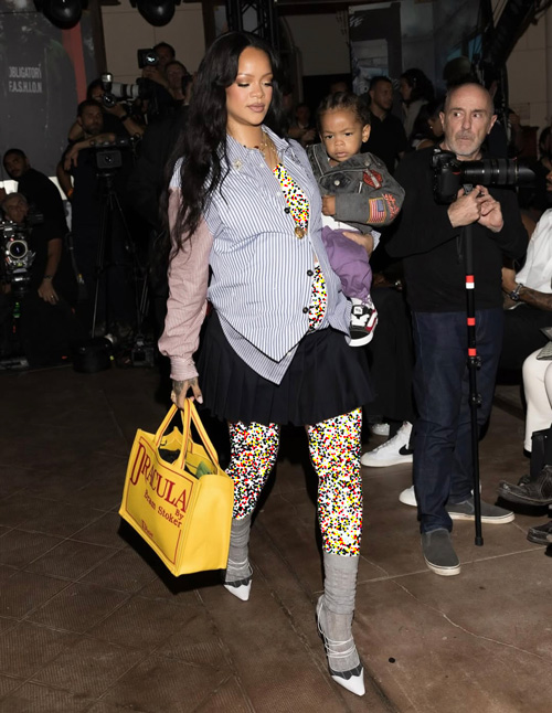 تغییر استاندارد استایل بارداری توسط ریانا