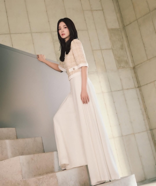 استایل مینیمال سونگ هه کیو برای کمد کپسولی