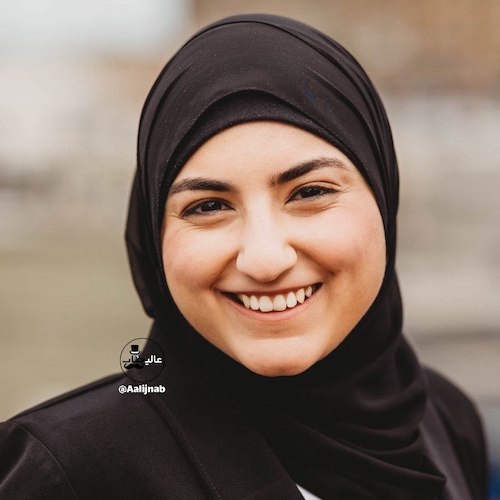 زن محجبه در مسابقات بانوی شایسته