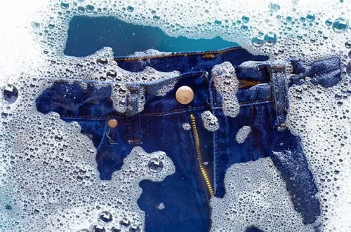 نکات نگه‌داری از شلوار جین