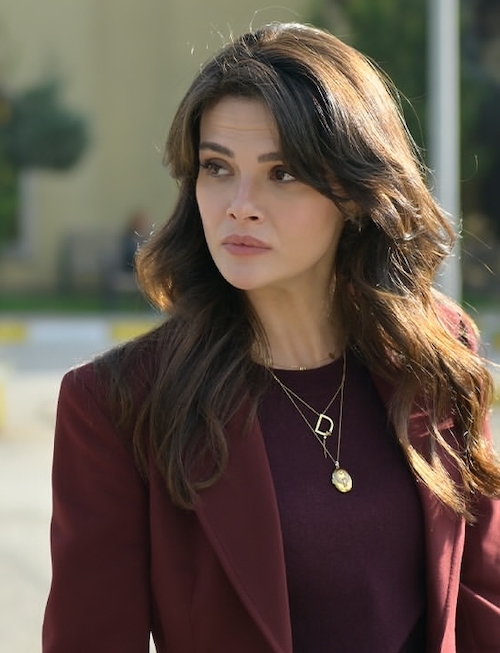 سبک میکاپ آلیا آلبورا در سریال «شهر دور»