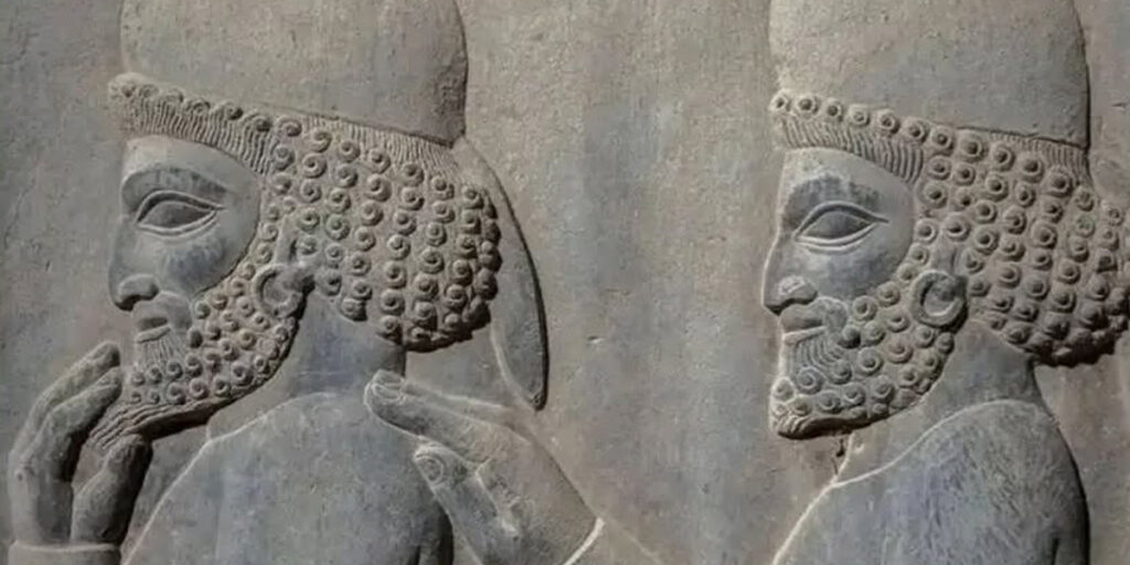 پیرسینگ در زمان هخامنشیان چه مفهومی داشت؟ حقایقی عجیب درباره پیرسینگ که باید بدانید!