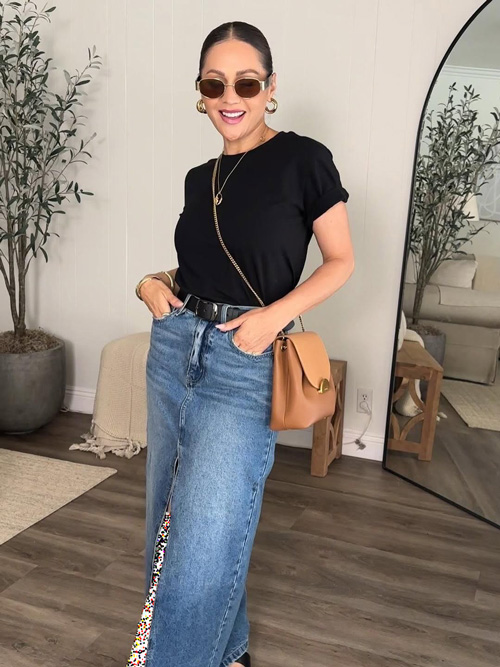 استایل با دامن‌ جین چاک‌دار