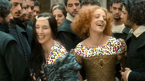 اشتباه در طراحی لباس فیلم‌ها