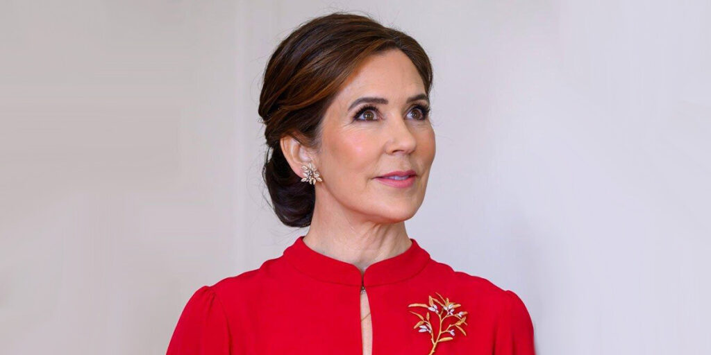 وقتی ملکه دانمارک زیباتر از هر فشن بلاگری لباس می‌پوشد!