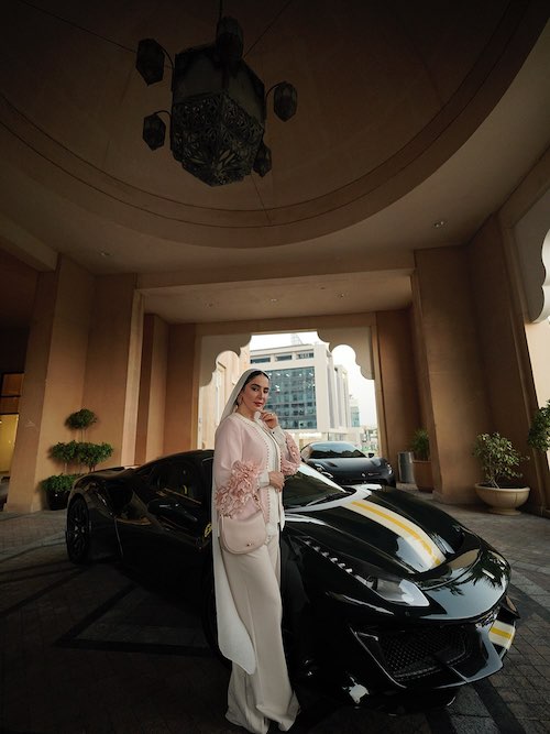 شیدا یوسفی در امارات