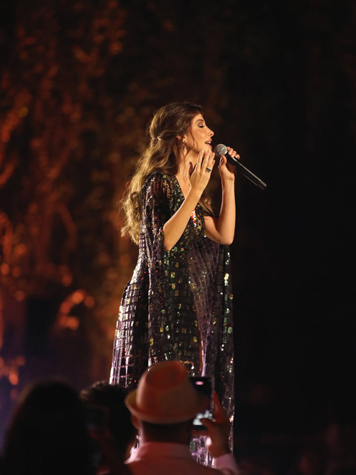 پیراهن درخشان نانسی عجرم