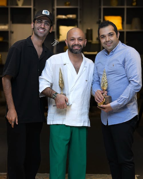 صابر ابر و ظرافتی در خدمت هویت شخصی