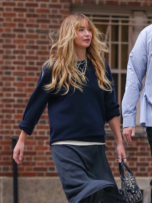 استایل راحت و مشکی جنیفر لارنس