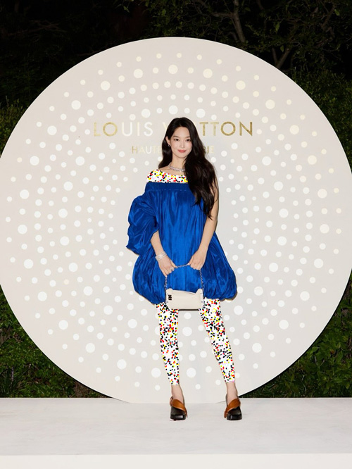 پیراهن آبی شین مین آ