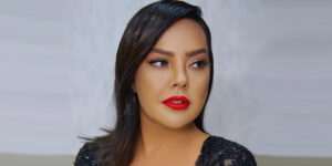 پیراهن‌های ابرو گوندش در کنسرت اخیرش تماشاچیان را محو تماشا کرد!