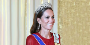 بانوی سلطنتی هم بالاخره به شلوارهای گشاد پناه برد؛ سبک کیت میدلتون را ادامه دهید