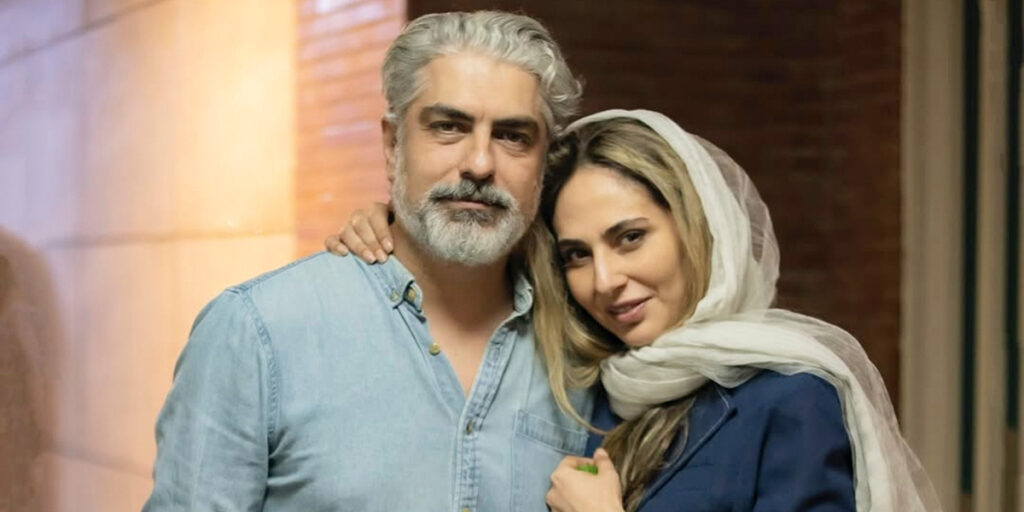 مهدی و رعنا با این تیپ‌های ساده در مقابل دوربین‌ها ایستادند؛ حضور صمیمانه زوج محبوب سینما