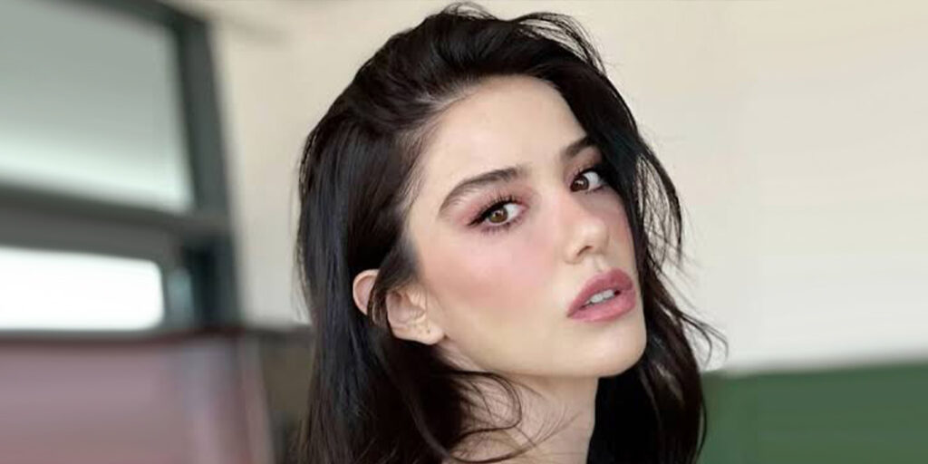 اوزگه گورل در ادینبرگ