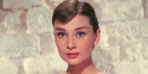 چگونه استایل‌های قدیمی و اصیل آدری هپبورن را به استایل‌های امروزمان بیاوریم؟