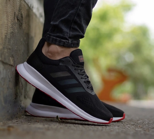 کفش مناسب باشگاه