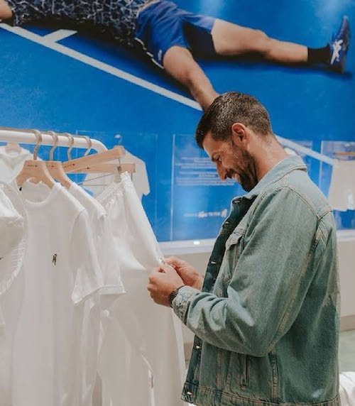 تغییر لوگوی لکوست