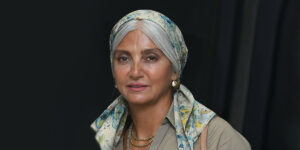 رویا جاویدنیا با این استایل تابستانی شیک موتورسواری کرد و دل کاربران را برد!