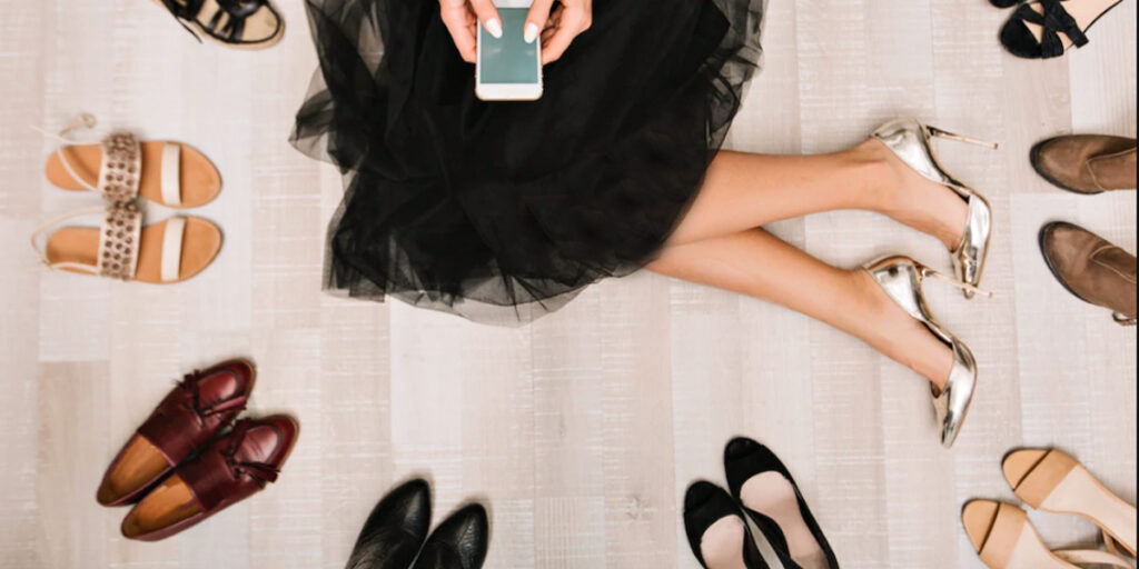 کدام مدل کفش‌ها استایل شما را ارزان و بی‌کلاس نشان می‌دهند؟