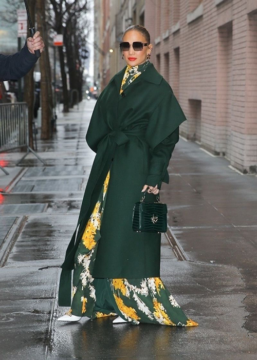 ست کردن پالتوهای بلند در استایل پاییزی