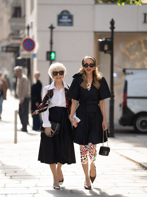 ست‌های مادر و دختری بلاگر و مادرش