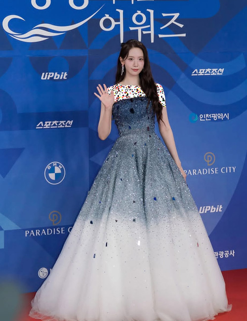 کمد لباس ایم یونا