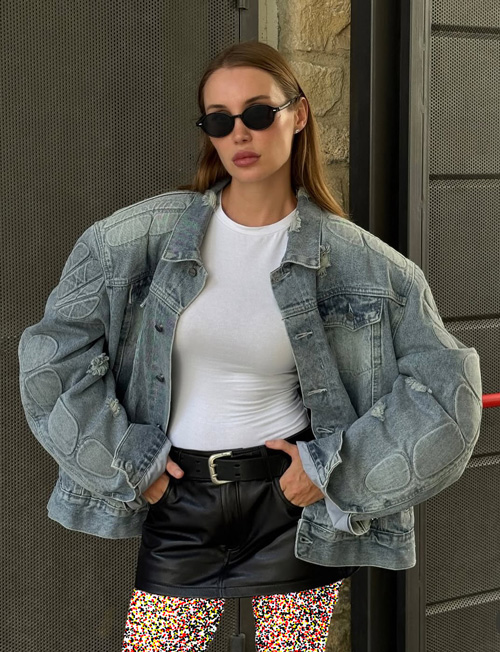 جذابیت کت جین در استایل‌های پاییزی