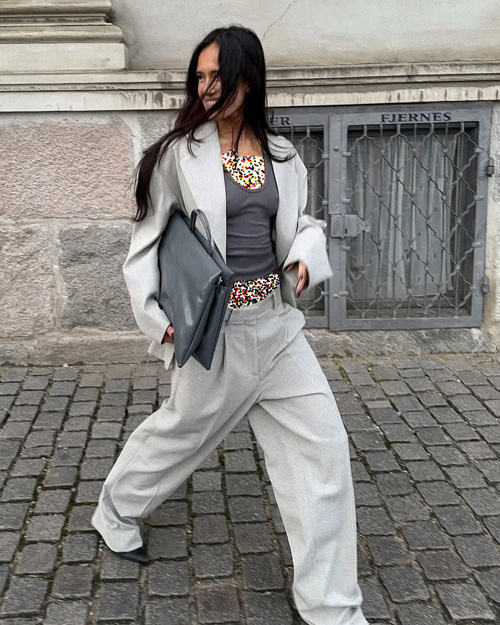 استایل شیک با کت و شلوارهای اورسایز