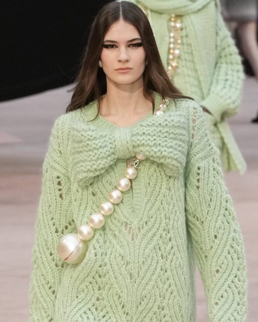 گردنبندکیف شنل