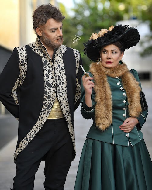 حامد کمیلی در پشت‌صحنه نمایش فردریک