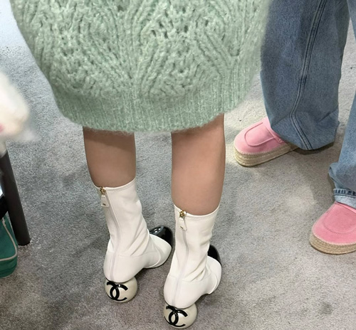 کفش‌‌های عجیب بویونگ