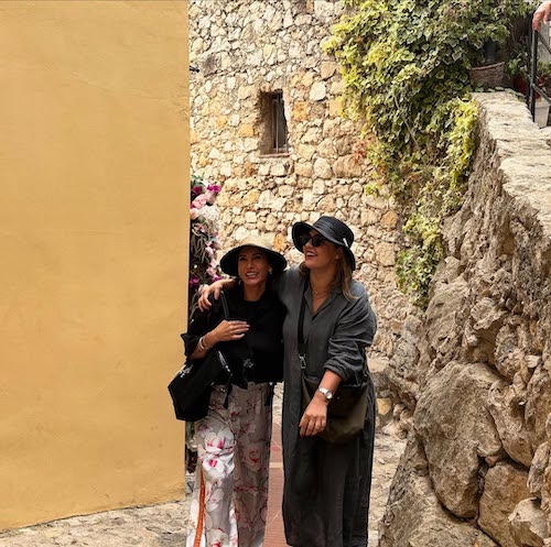 پیراهن مشکی نرگس محمدی